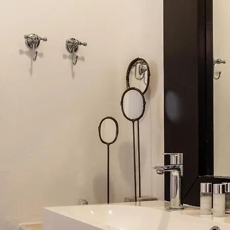 Artisti Mykonos * 阿格拉瑞