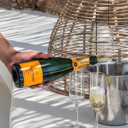 Artisti Mykonos Аграри